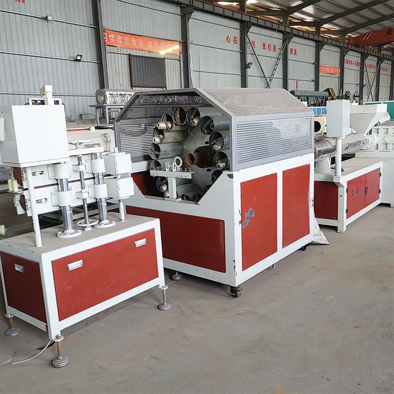 Machine de production de tuyaux de tuyaux de tuyaux de tuyaux de tuyaux de tuyaux renforcés en PVC Fibre